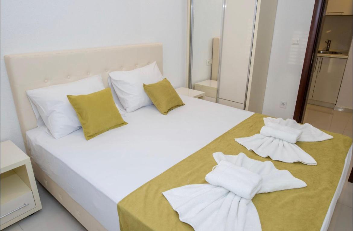 Apartmani Nela Sutomore Exterior foto