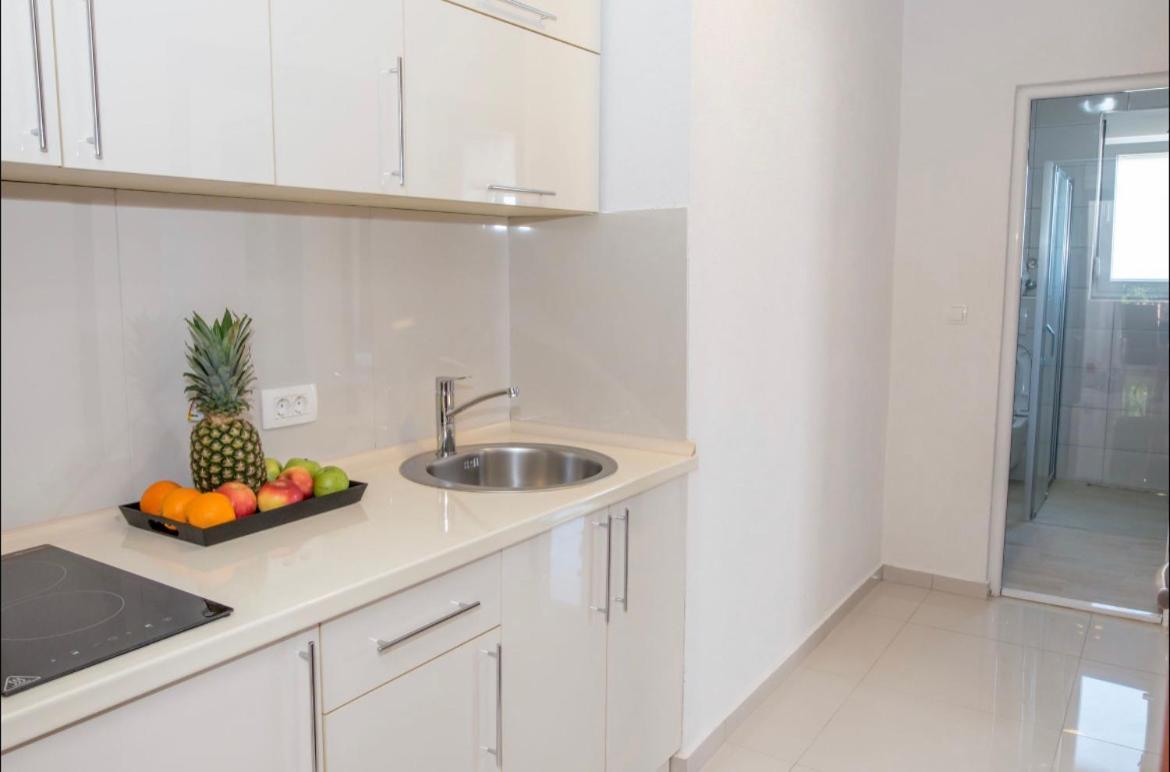 Apartmani Nela Sutomore Exterior foto