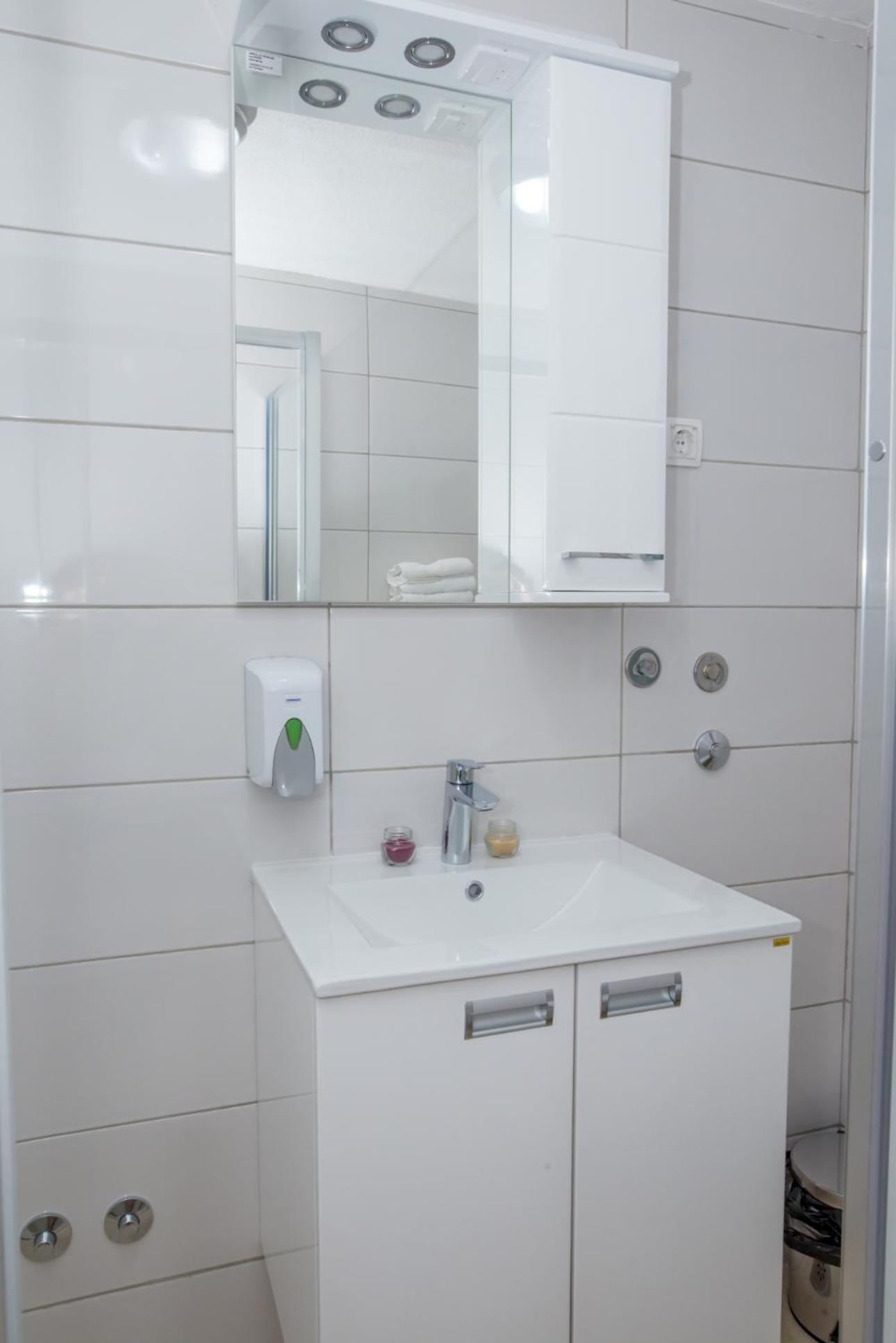 Apartmani Nela Sutomore Exterior foto